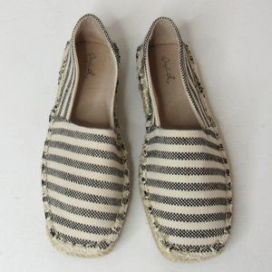 Qupid Women's Slip On Espadrille Striped Canvas Shoes